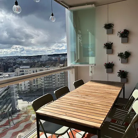 Apartment Of The - Two Bedrooms, Free Parking *